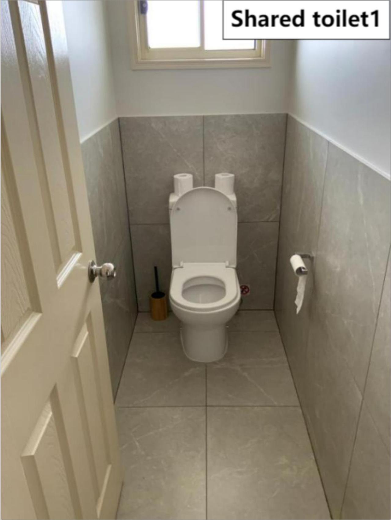 Shared House With Other Guests Near Shopping Center And Theme Parks Apartment Gold Coast Bagian luar foto