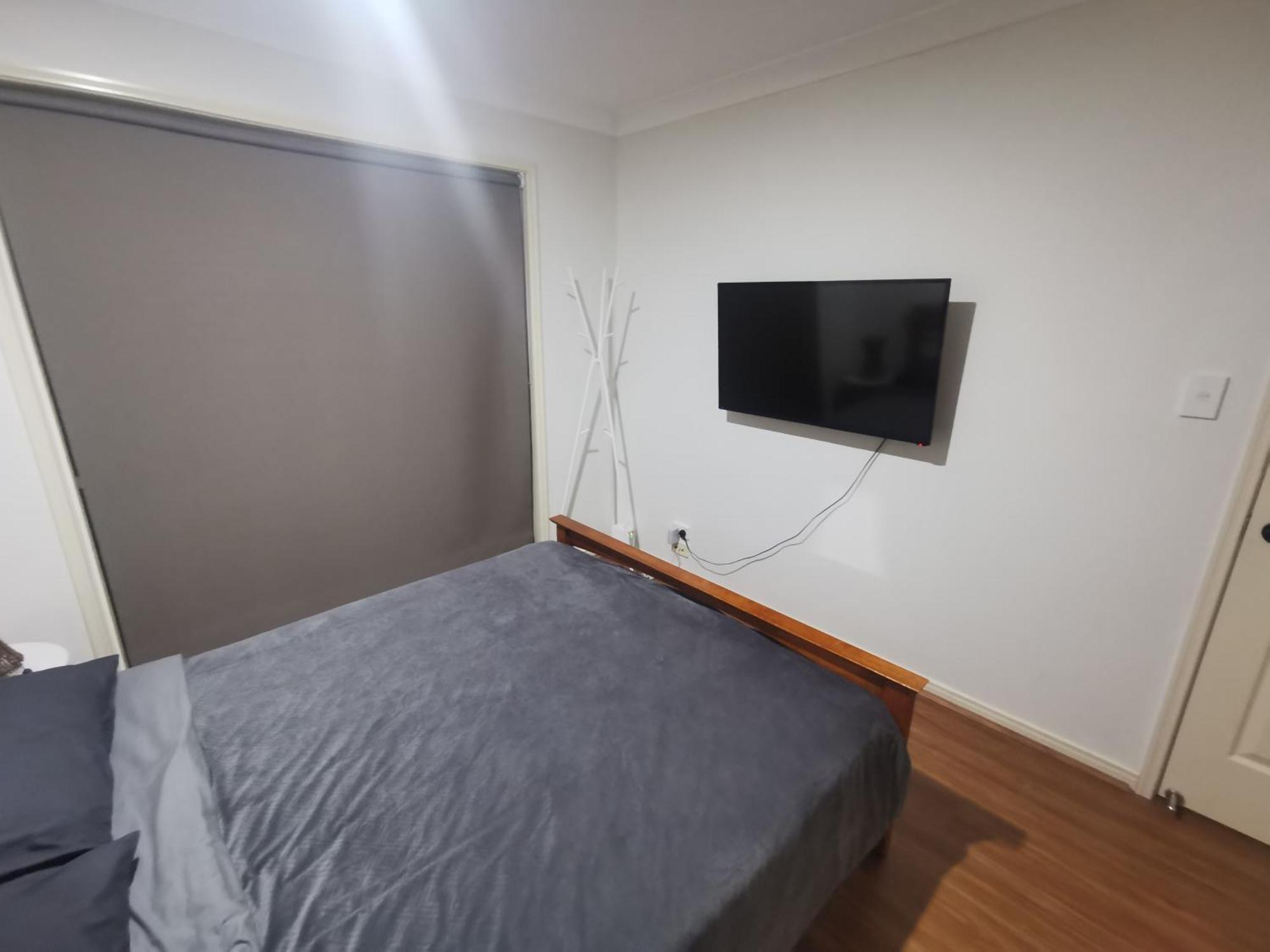 Shared House With Other Guests Near Shopping Center And Theme Parks Apartment Gold Coast Bagian luar foto